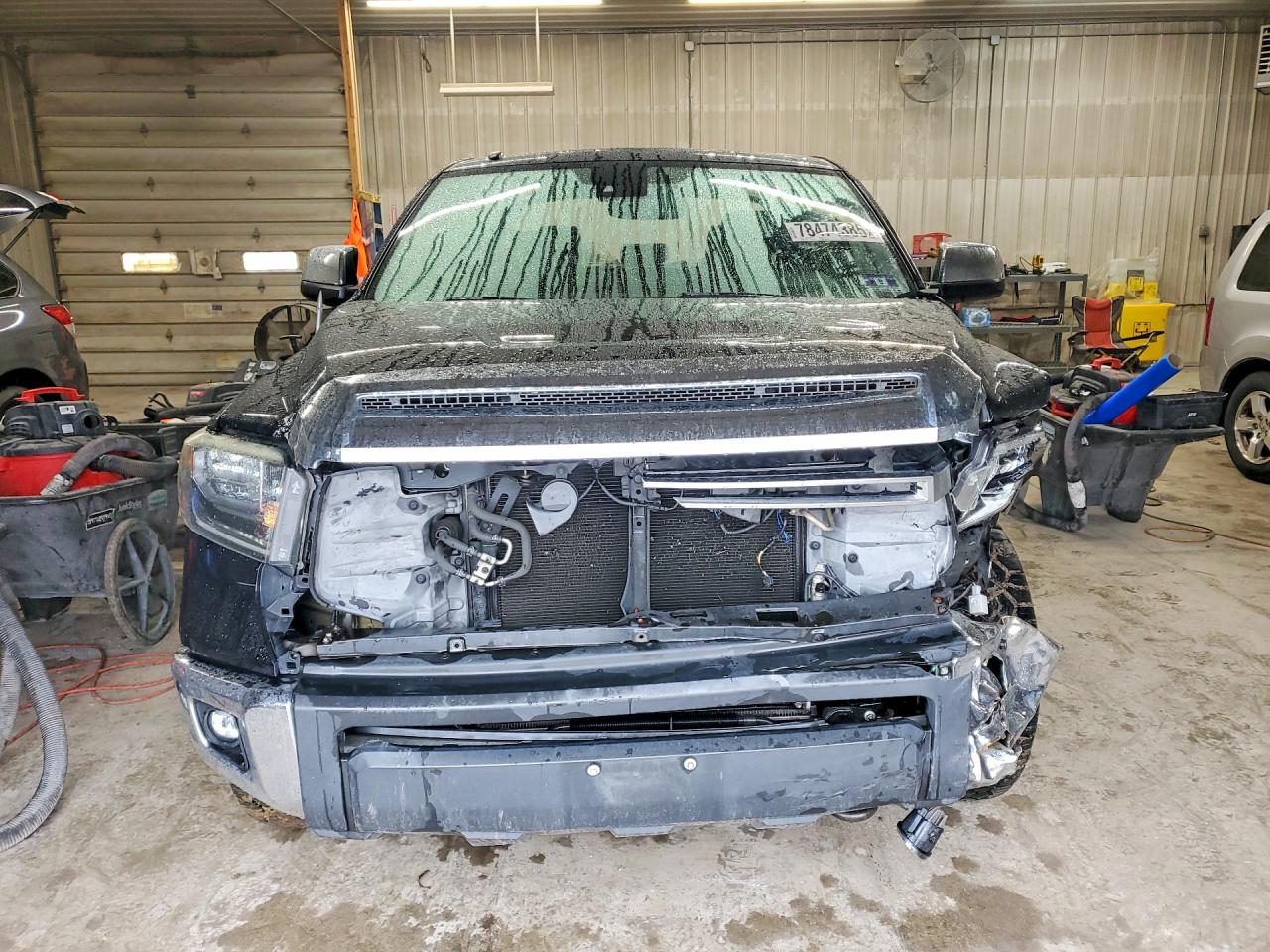 Toyota Tundra Limited
