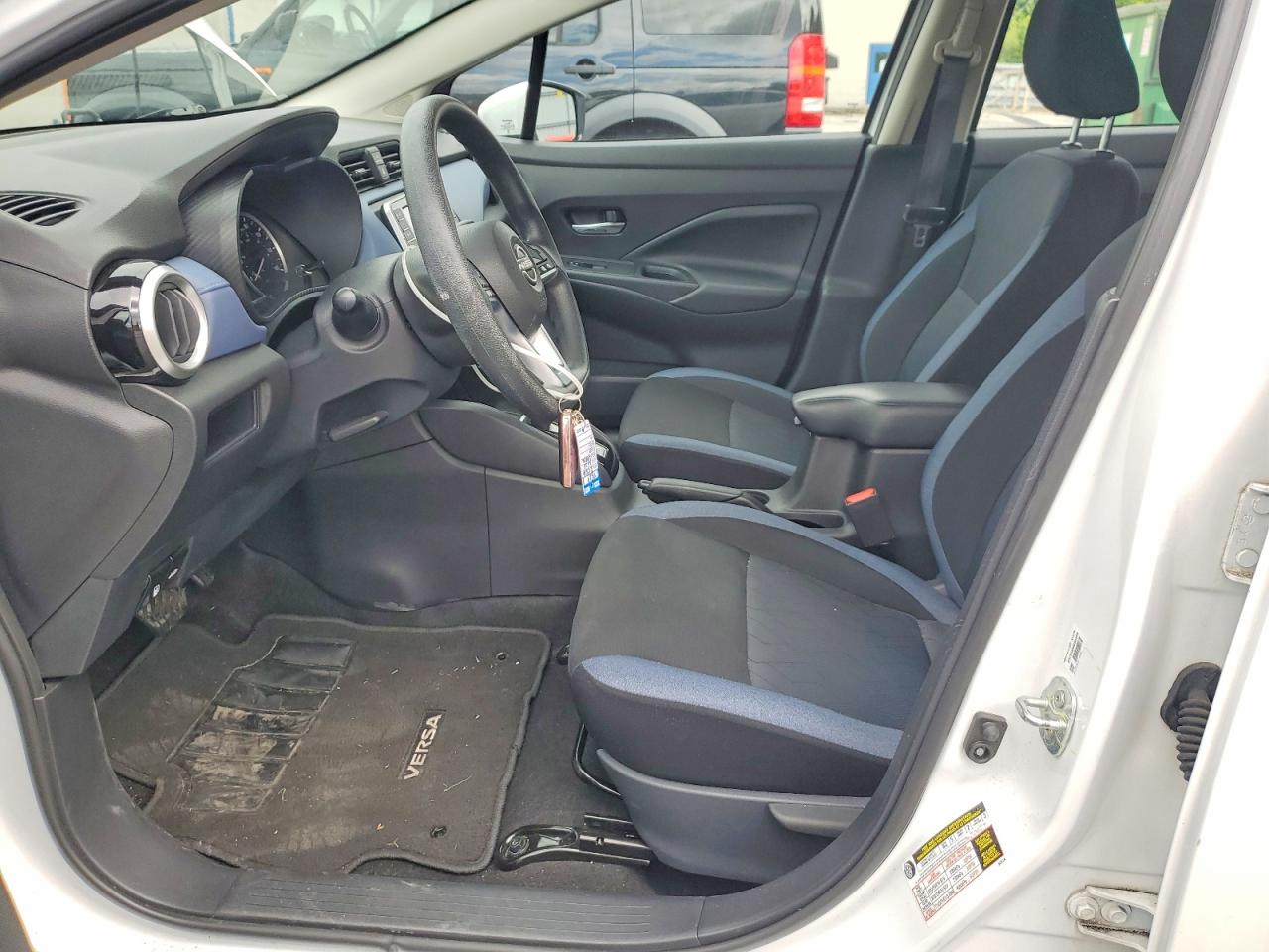 Nissan Versa Sv