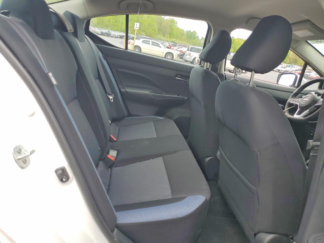 Nissan Versa Sv