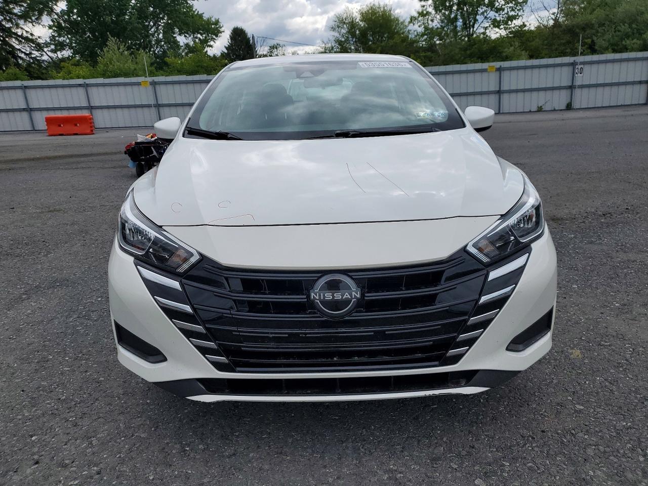 Nissan Versa Sv