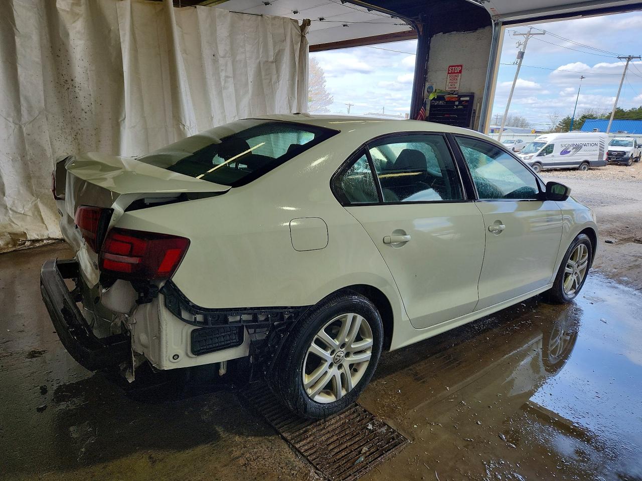 Volkswagen Jetta S
