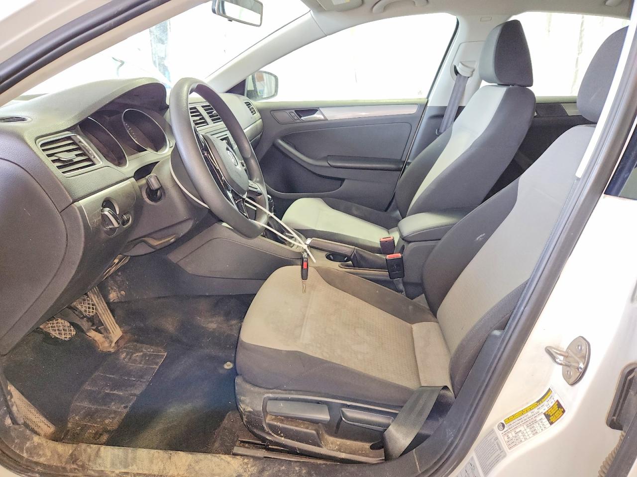 Volkswagen Jetta S