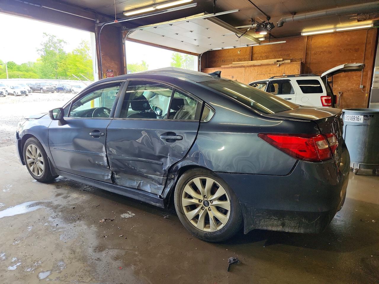 Subaru Legacy 2.5i Premium