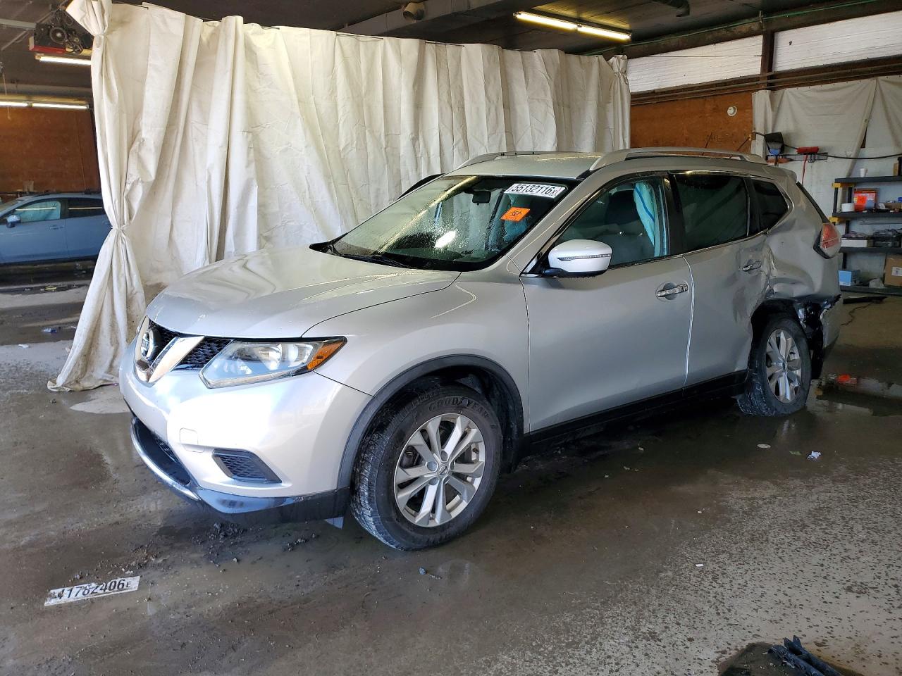 Salvage Nissan Rogue Image