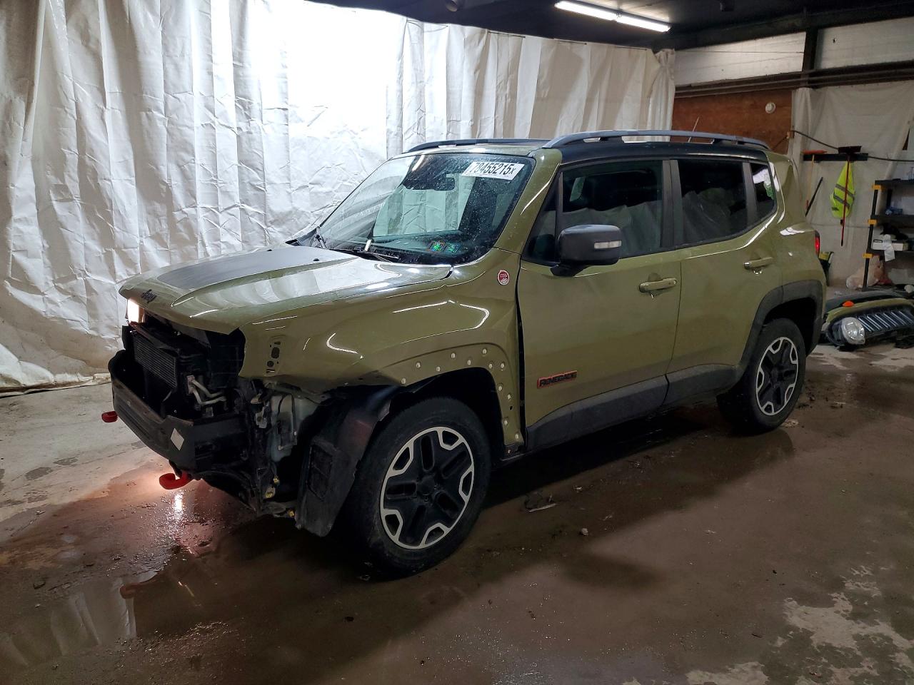 Salvage Jeep Renegade Image