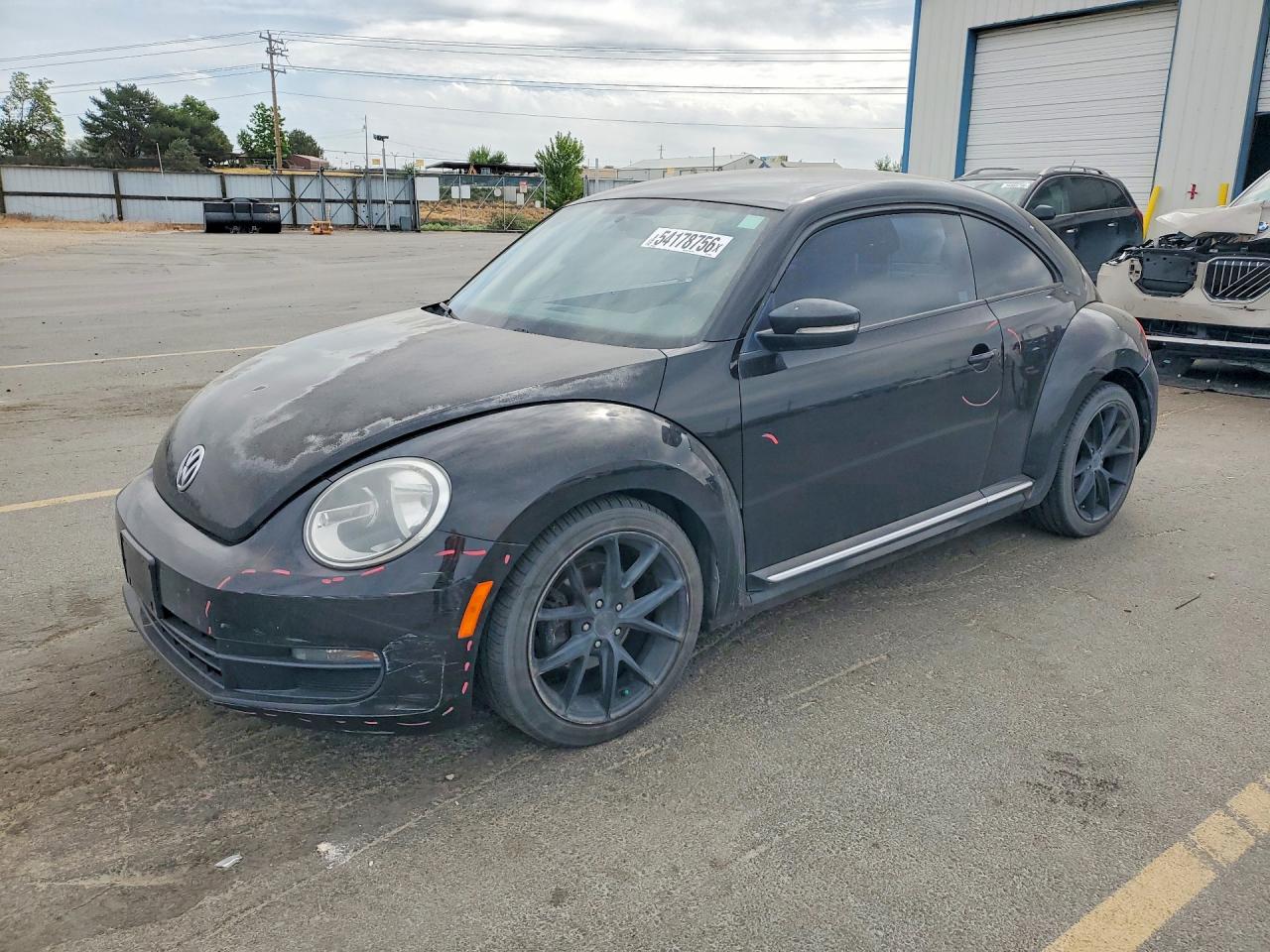 Salvage Volkswagen Beetle Image