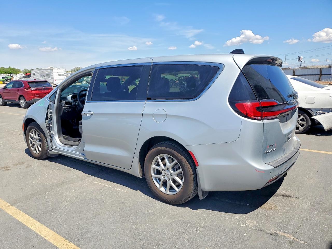 Chrysler Pacifica Touring