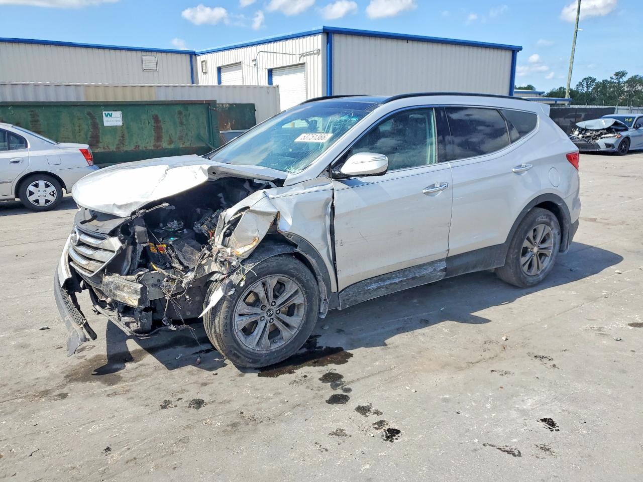 Salvage Hyundai SANTA FE Image