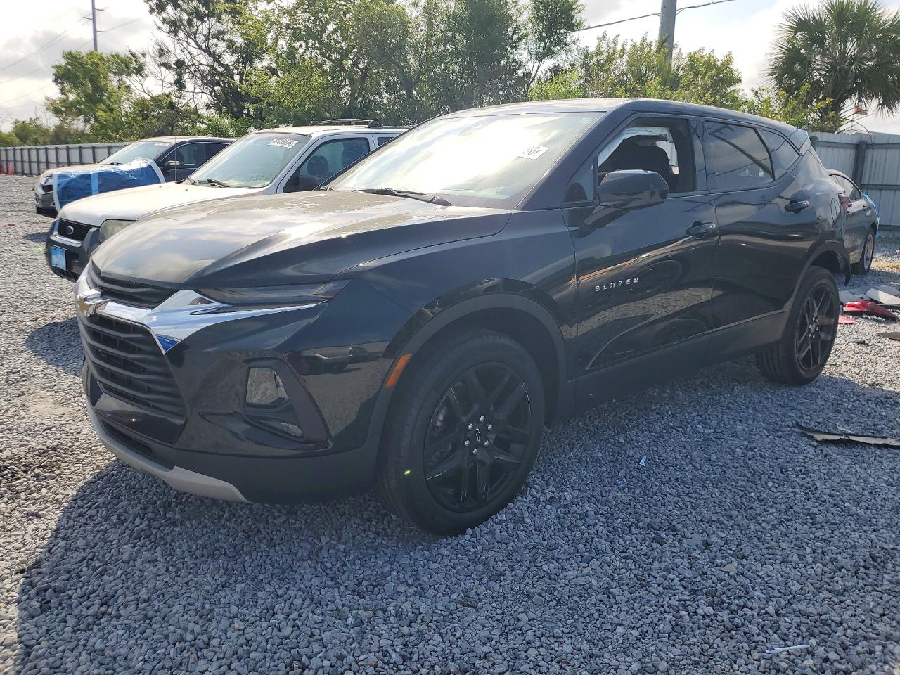 Salvage Chevrolet Blazer Image