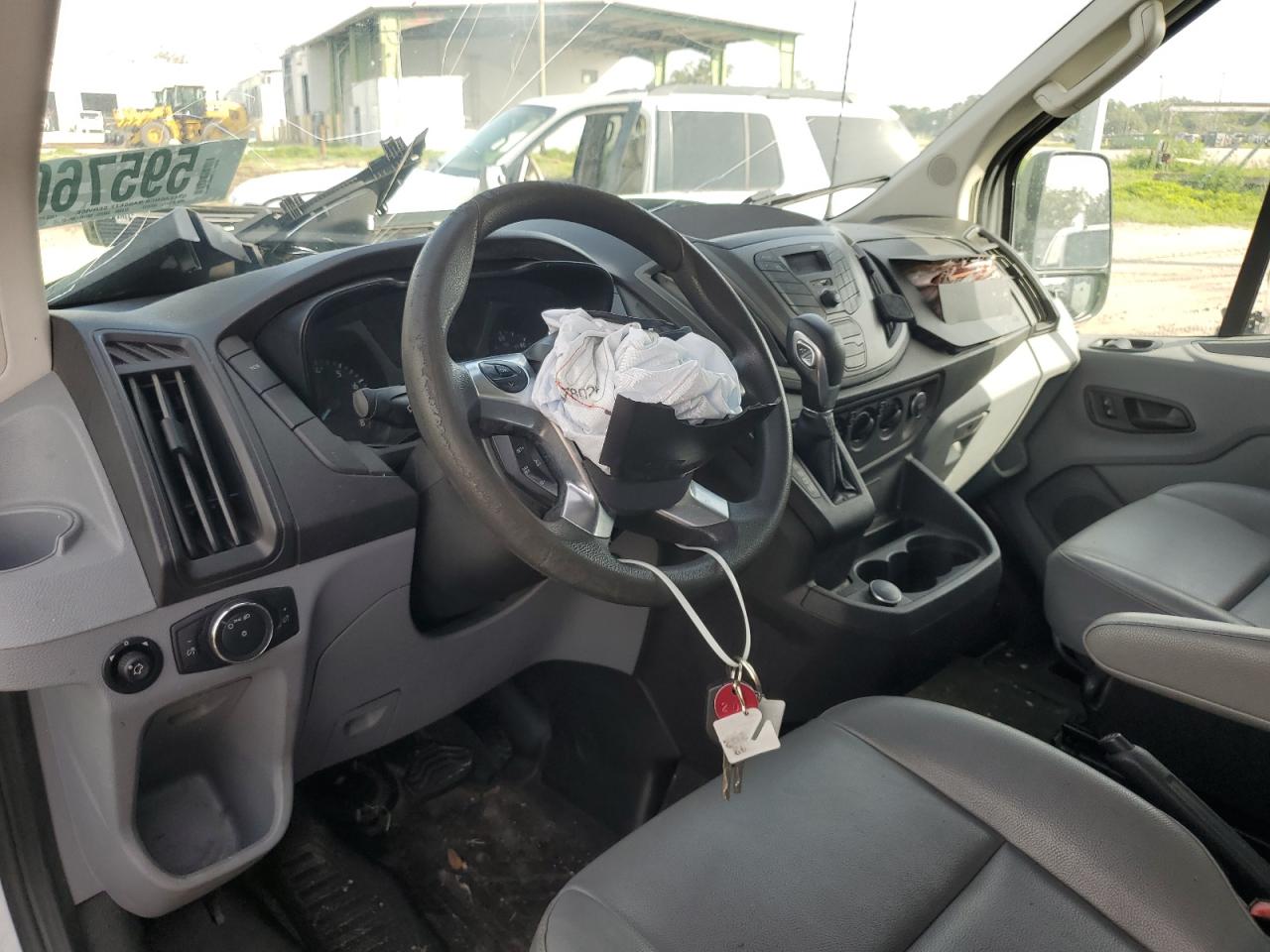 Ford Transit T-250