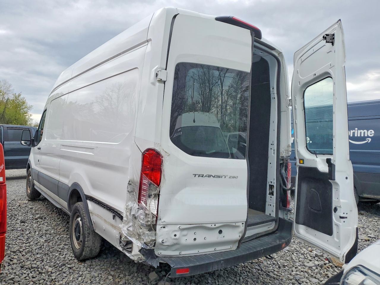 Ford Transit T-250
