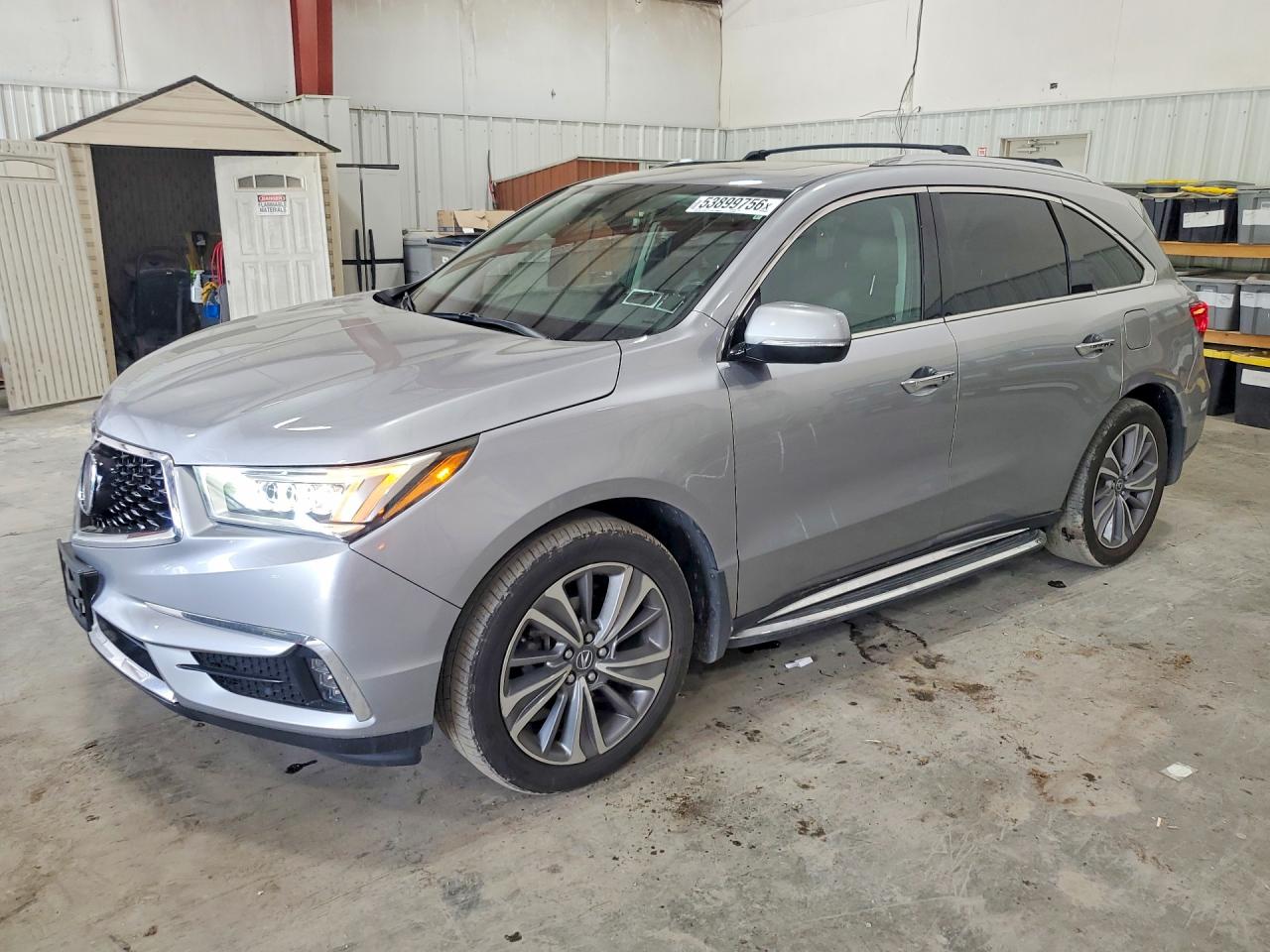 Salvage Acura MDX Image