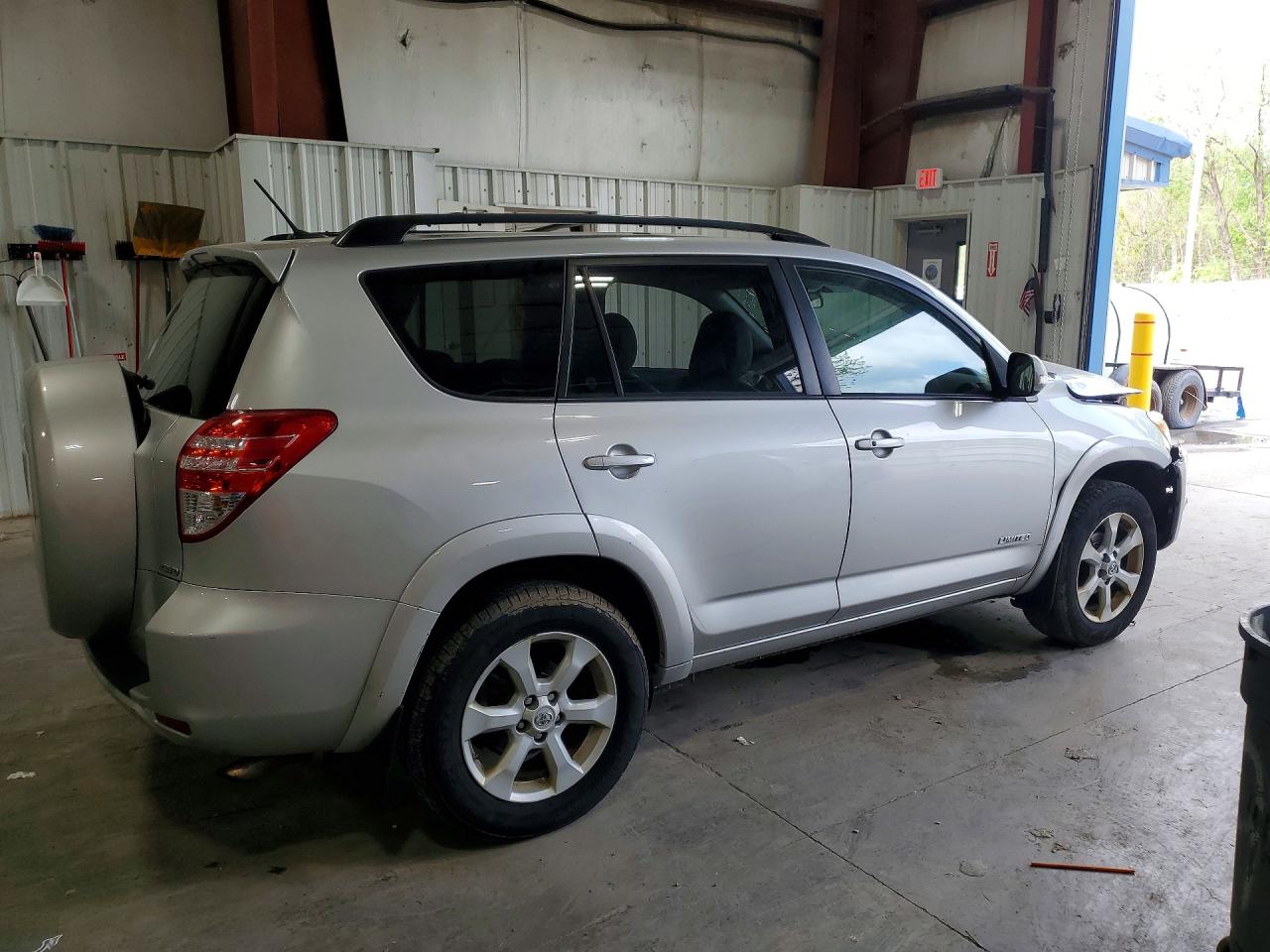 Toyota RAV4 Limited