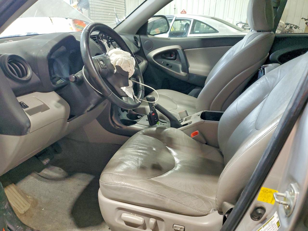 Toyota RAV4 Limited