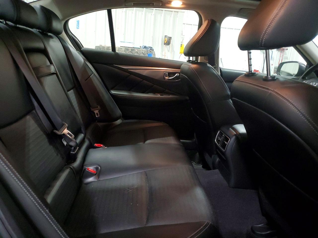 INFINITI Q50 Red Sport 400
