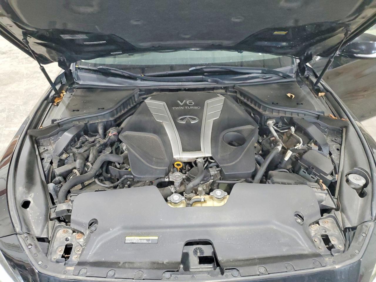 INFINITI Q50 Red Sport 400