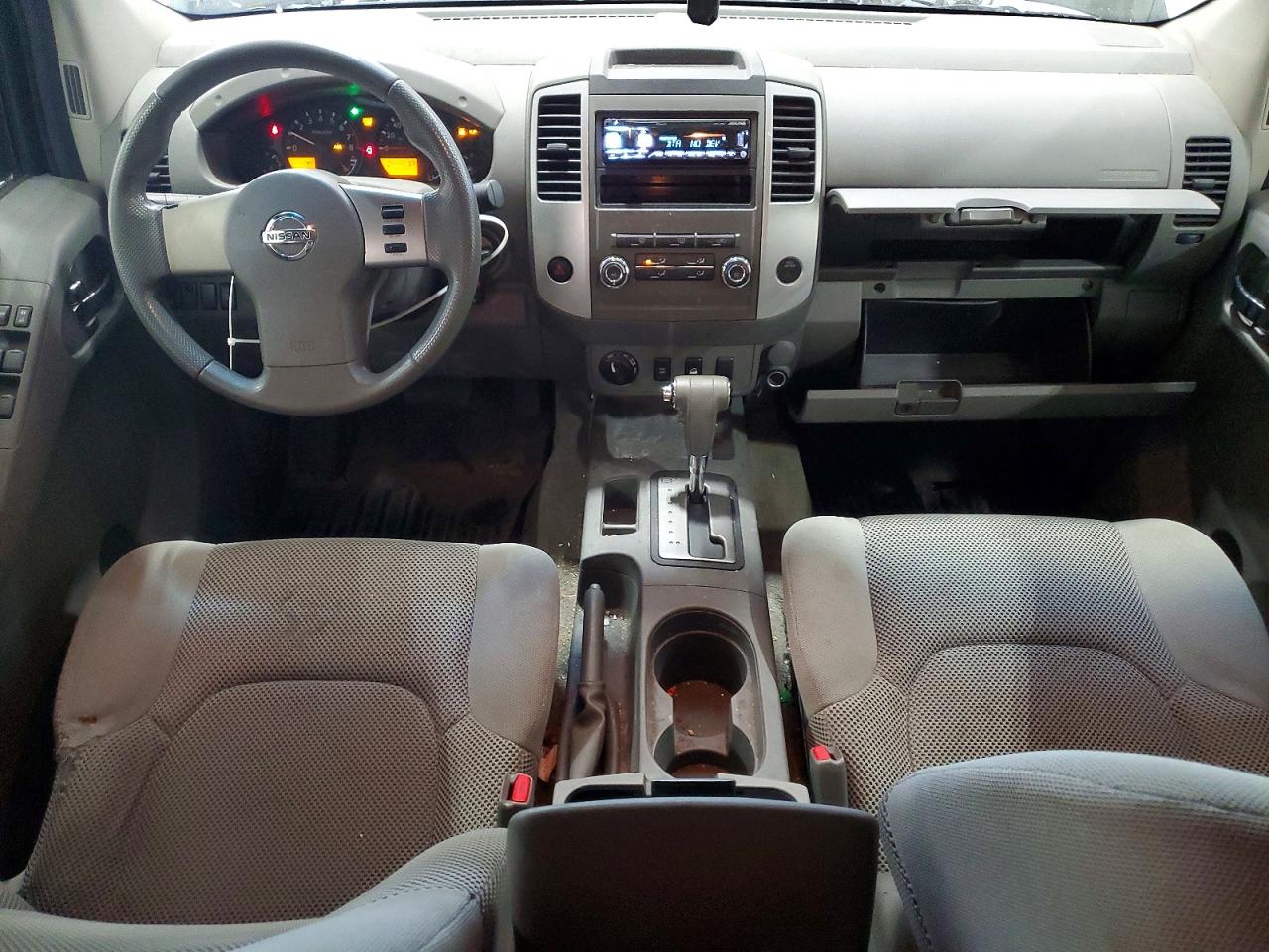 Nissan Frontier Se V6