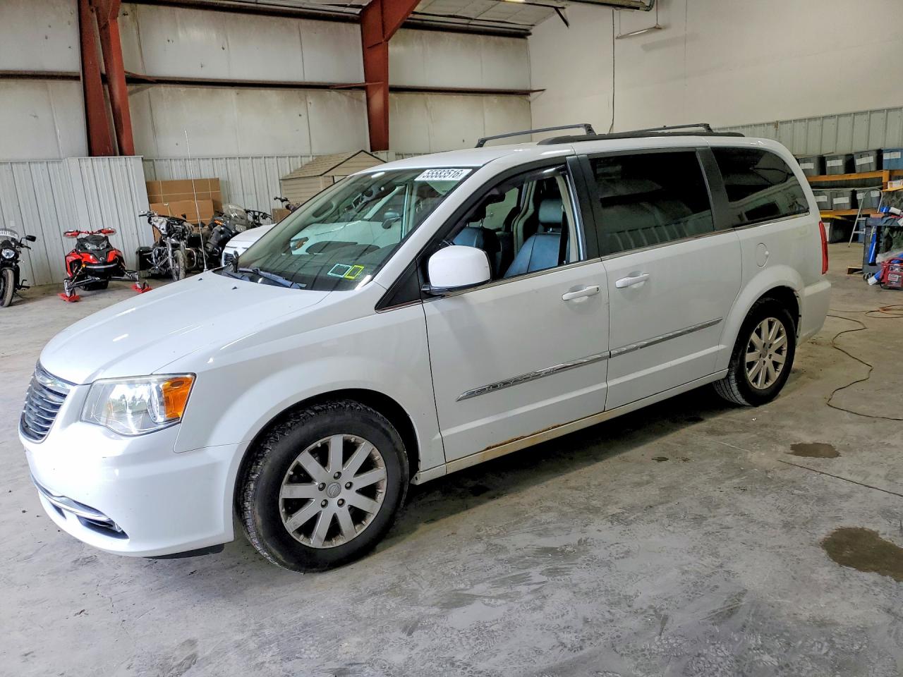 Salvage Chrysler Minivan Image