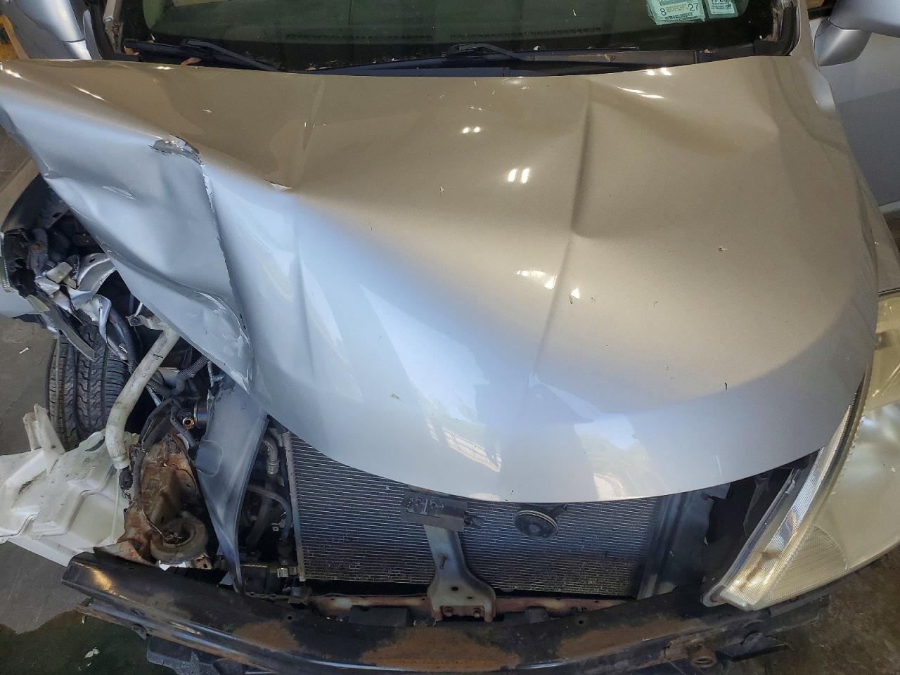 Nissan Versa 1.8 S