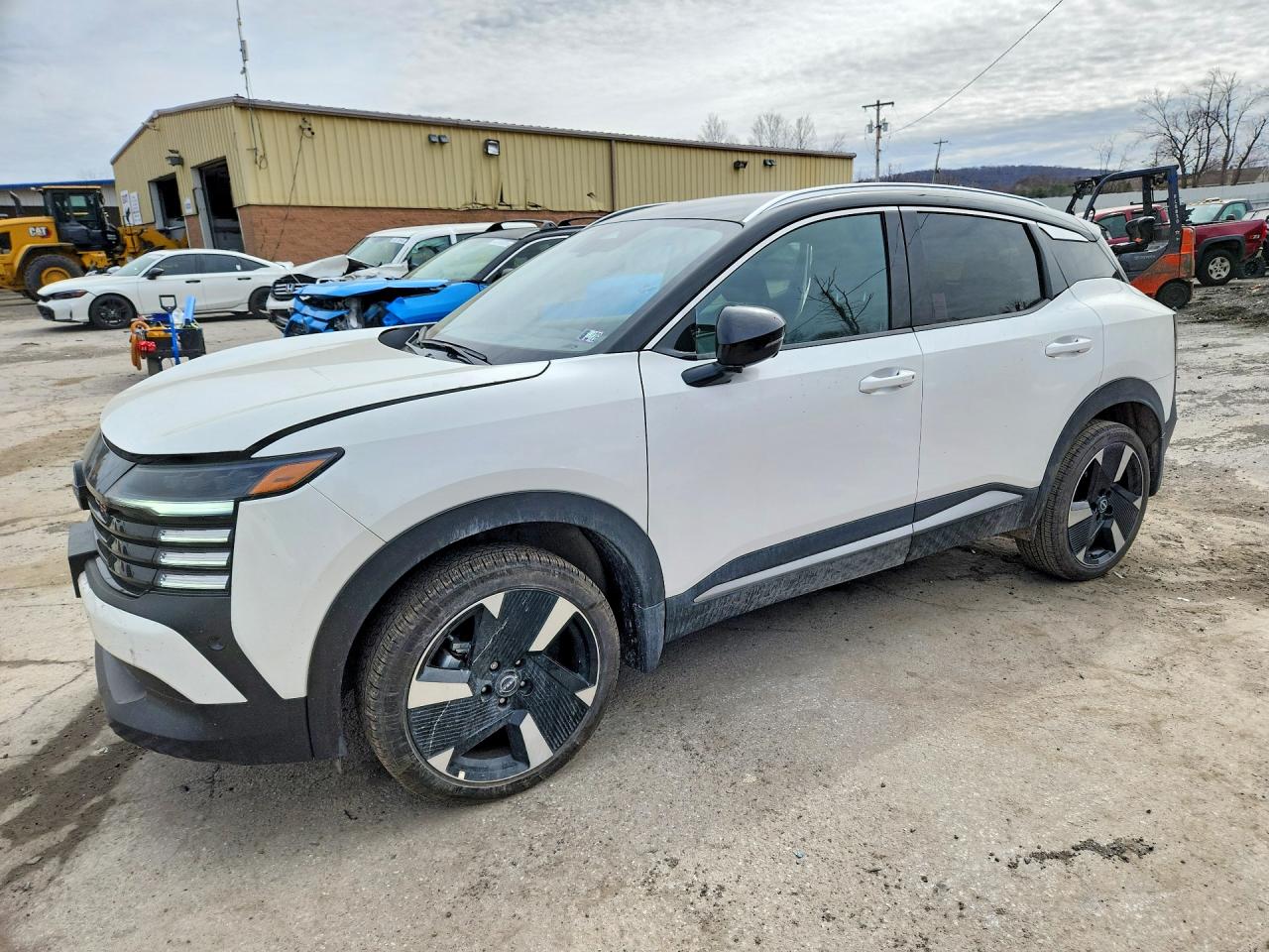 Salvage Nissan Kicks Image