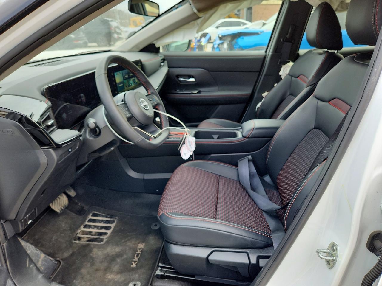 Nissan Kicks Sr