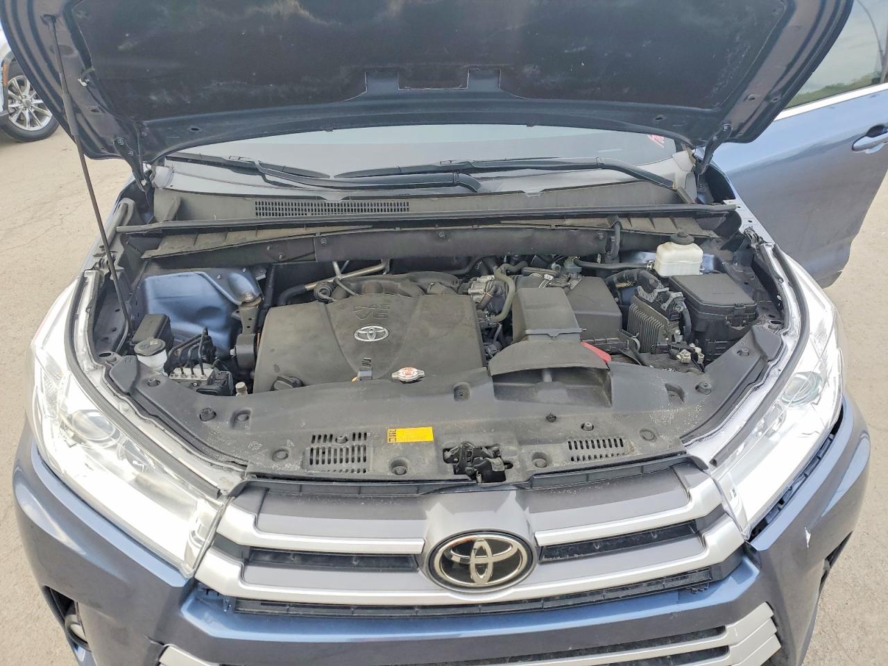 Toyota Highlander Le Plus
