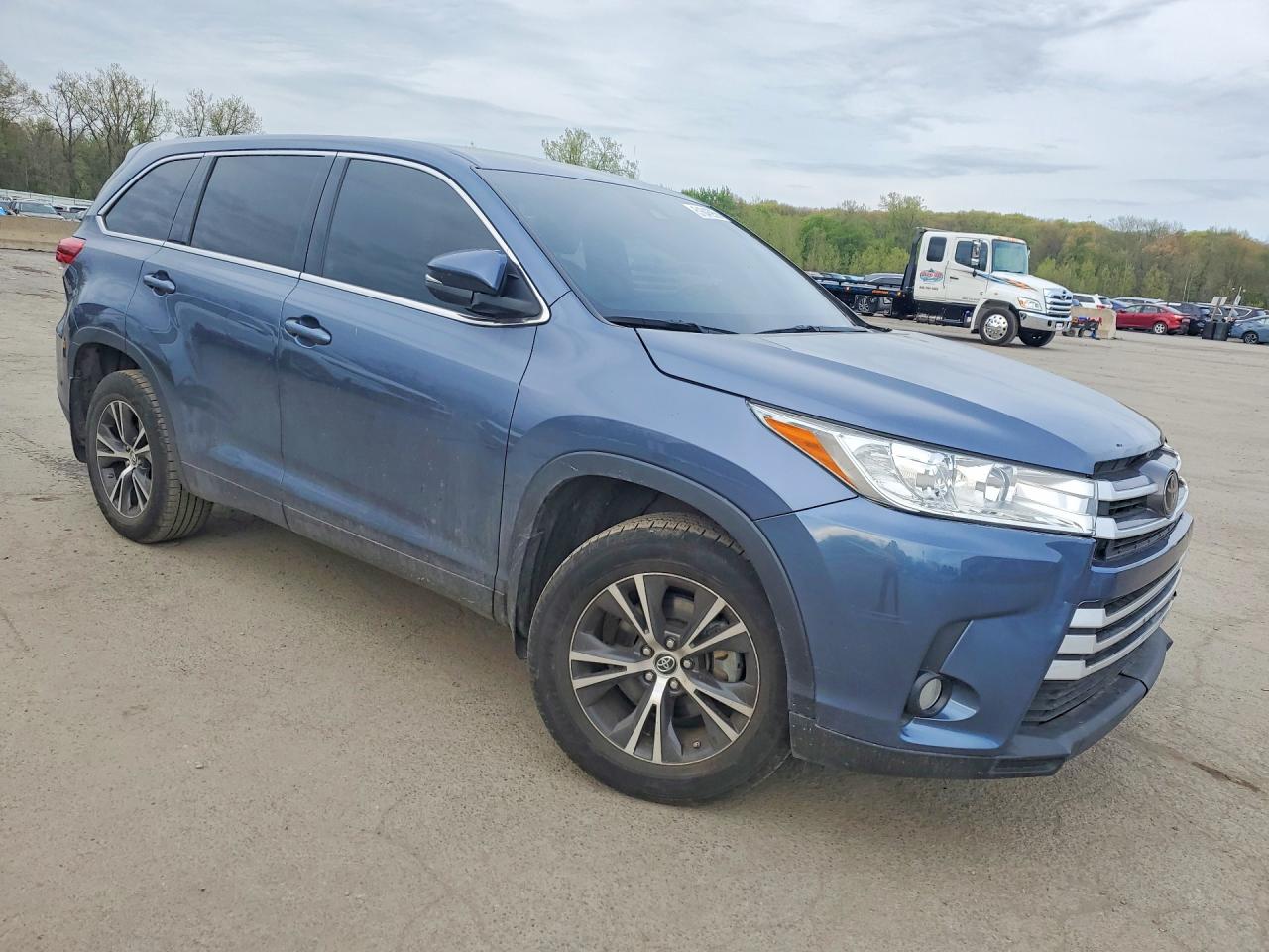 Toyota Highlander Le Plus