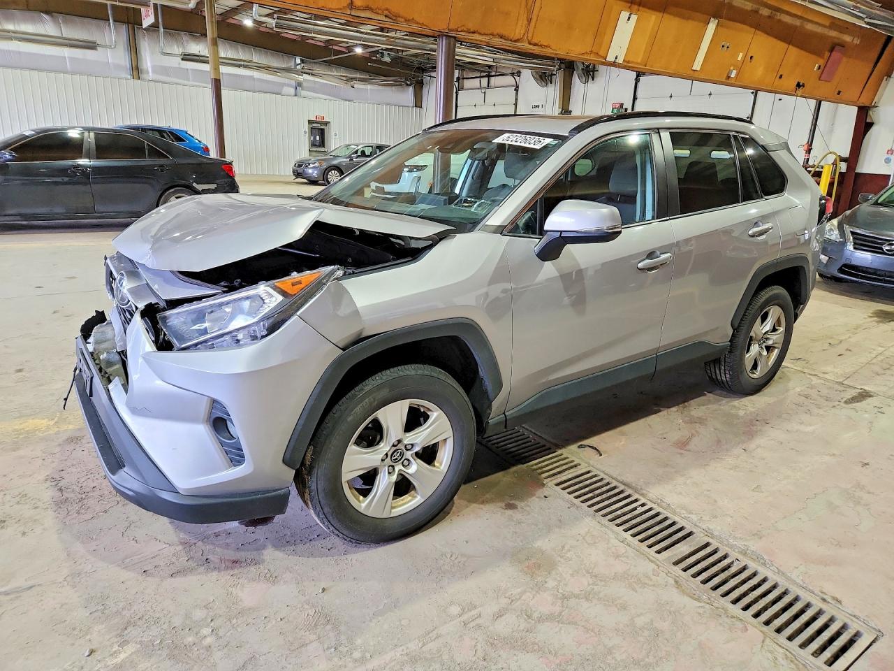 Salvage Toyota RAV4 Image