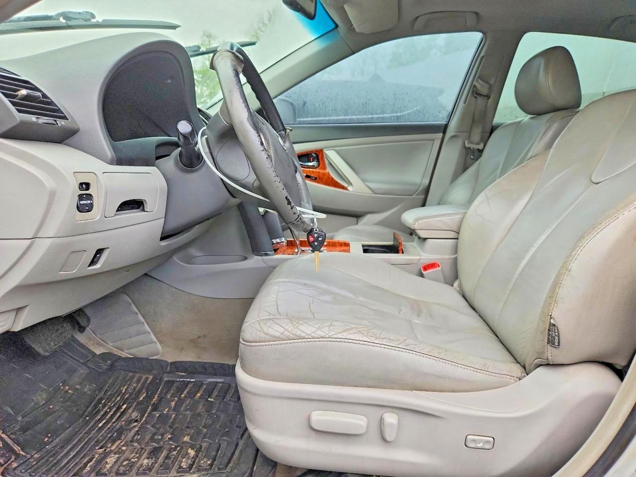 Toyota Camry Xle