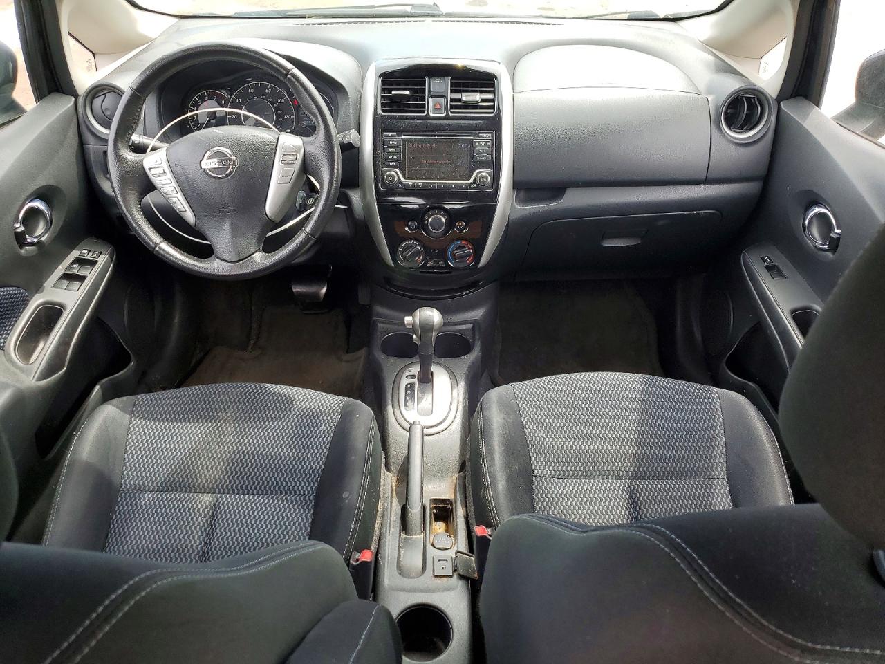Nissan Versa Sv