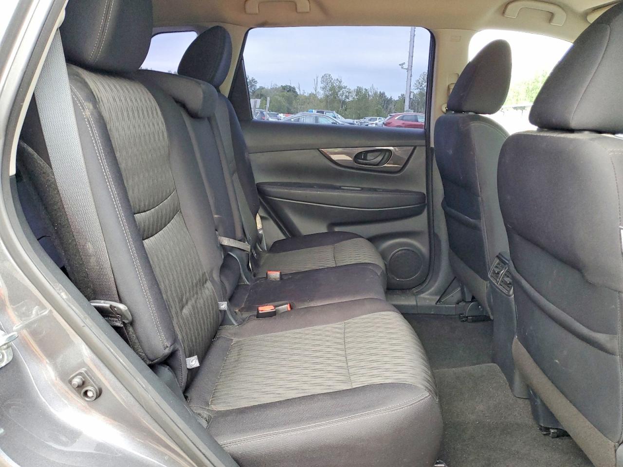 Nissan Rogue S