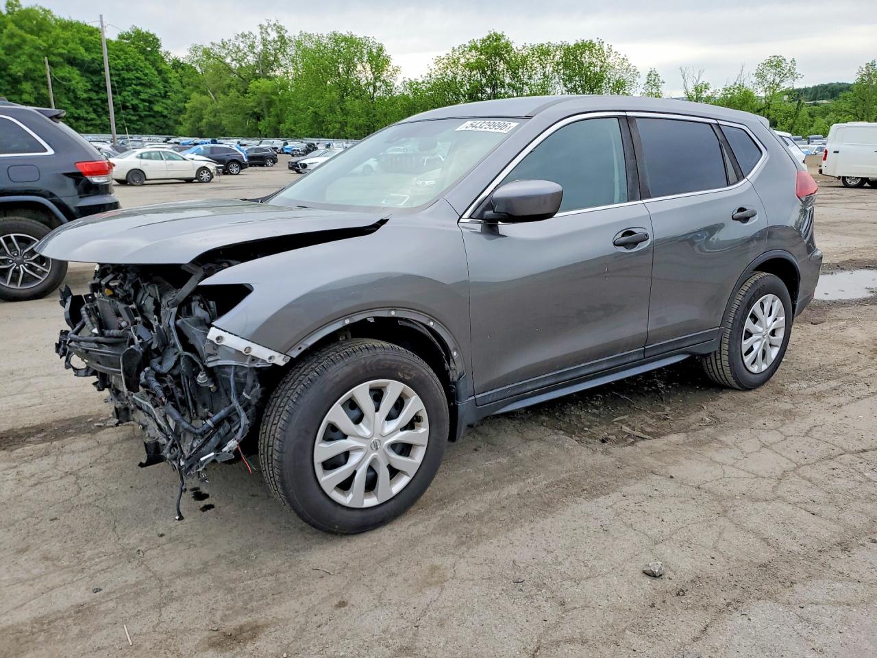Salvage Nissan Rogue Image