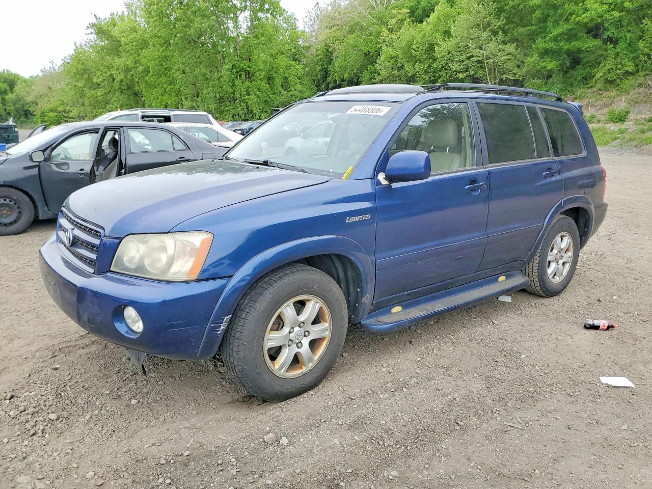 Salvage Toyota Highlander Image