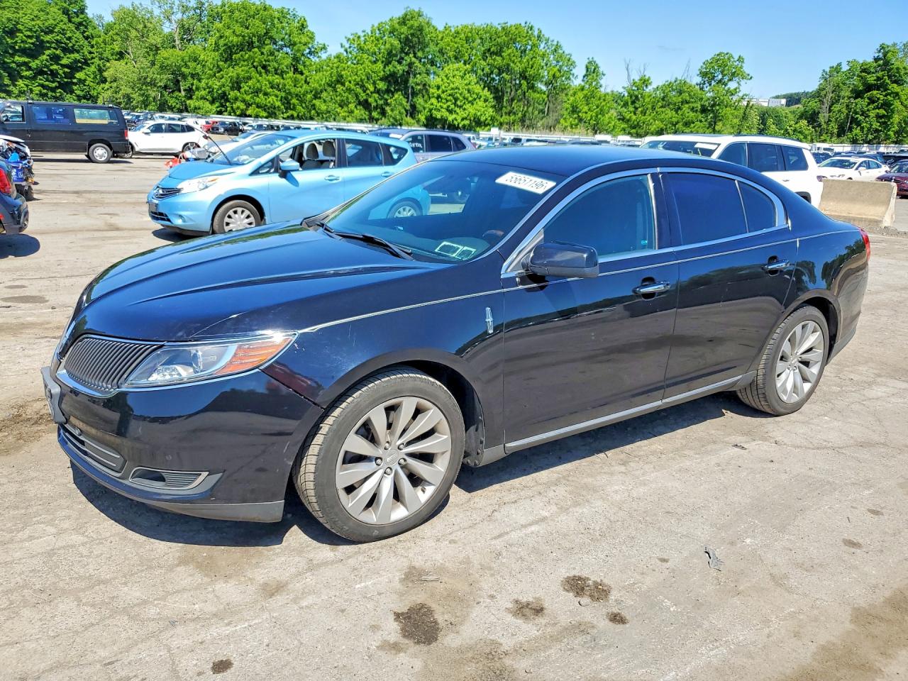Salvage Lincoln MKS Image