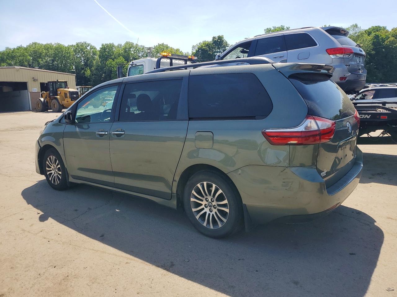 Toyota Sienna Xle 8-passenger