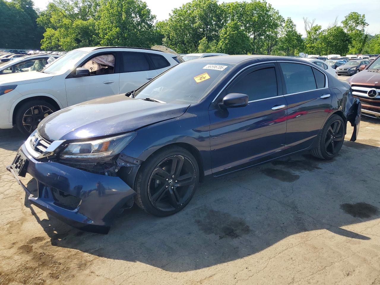 Salvage Honda Accord Image