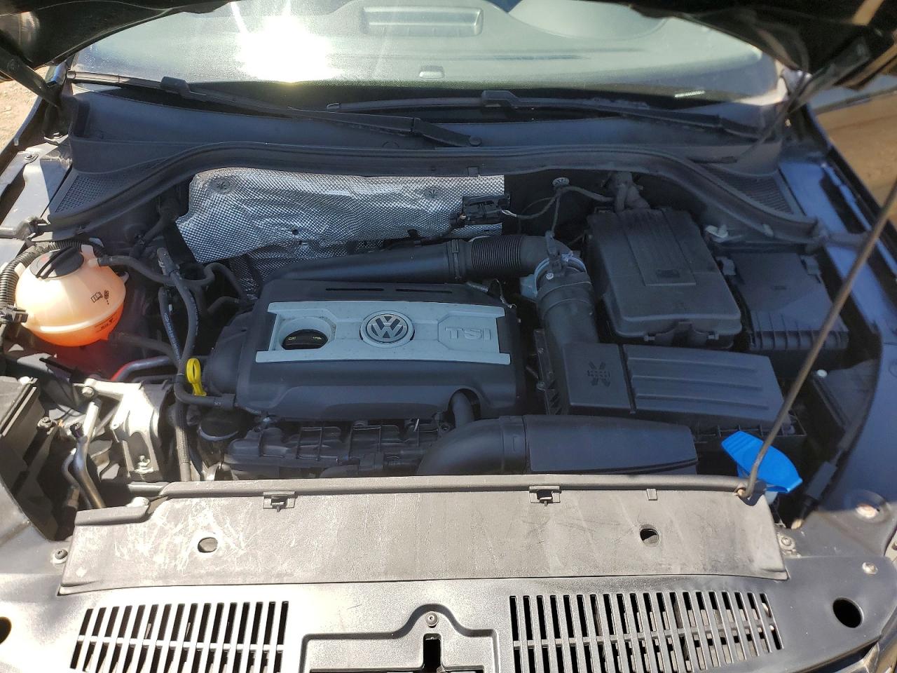 Volkswagen Tiguan S