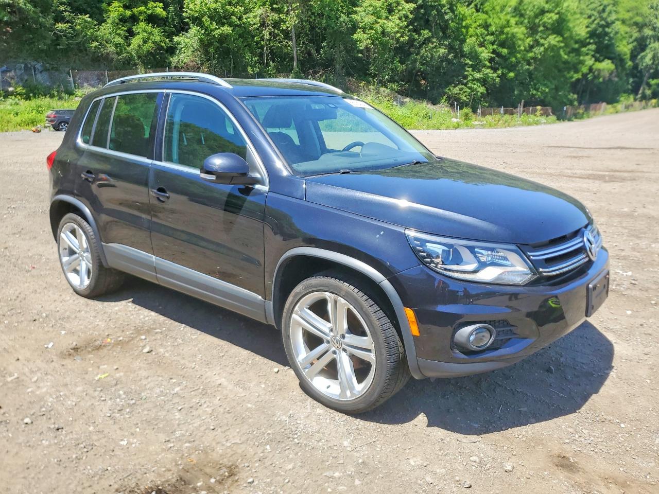 Volkswagen Tiguan S