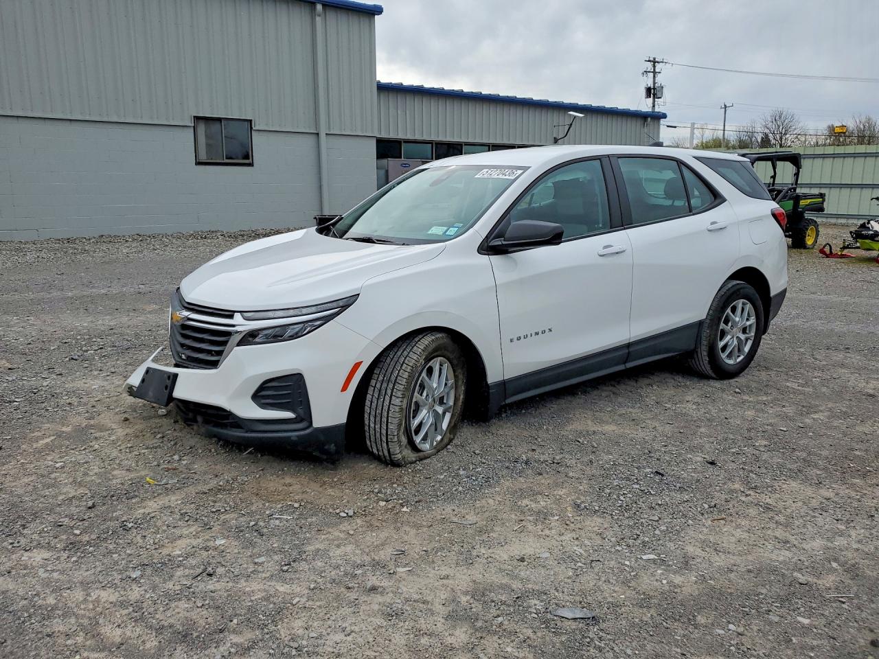 Salvage Chevrolet Equinox Image