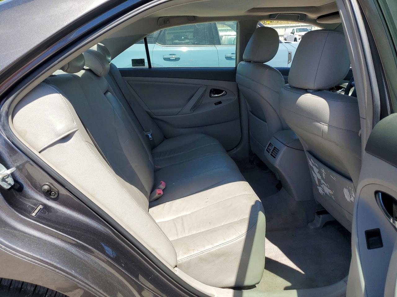 Toyota Camry Hybrid