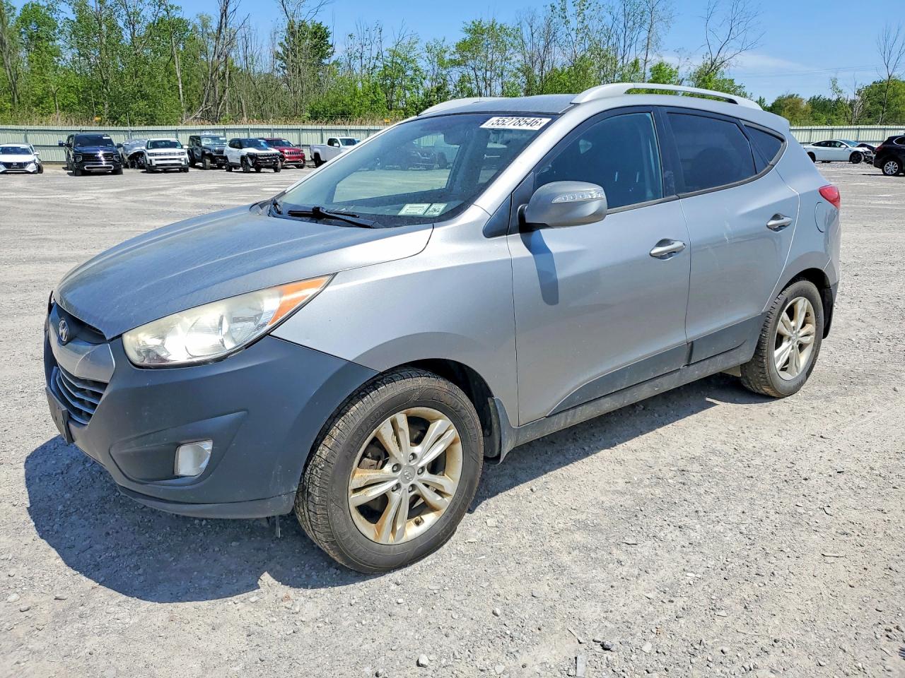Salvage Hyundai TUCSON Image