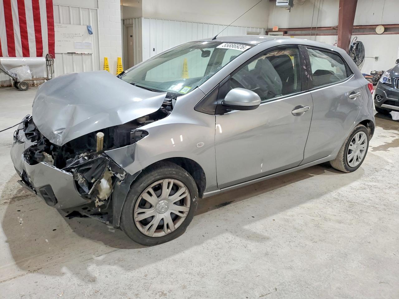 Salvage Mazda 2 Image