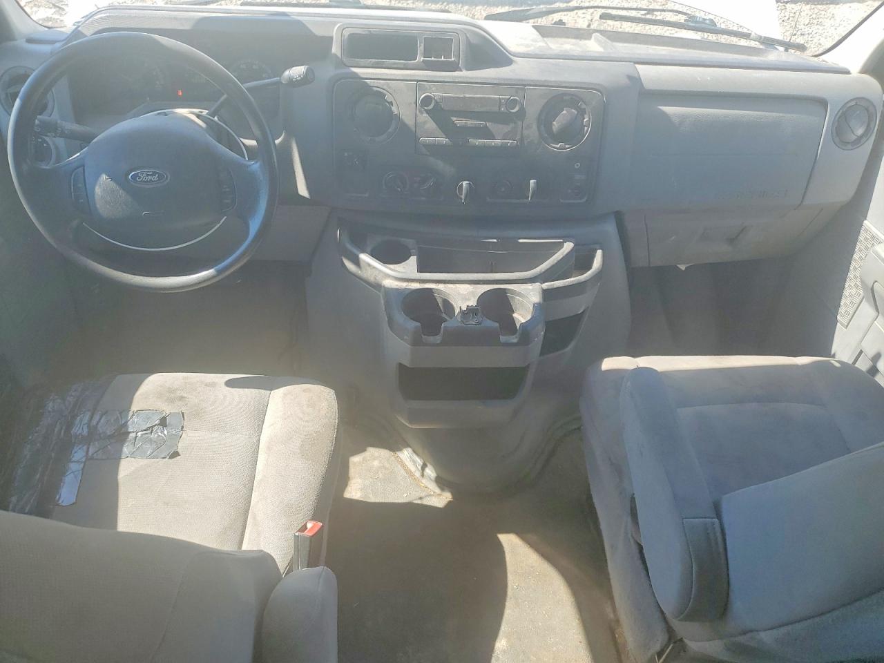 Ford Econoline E250 Van
