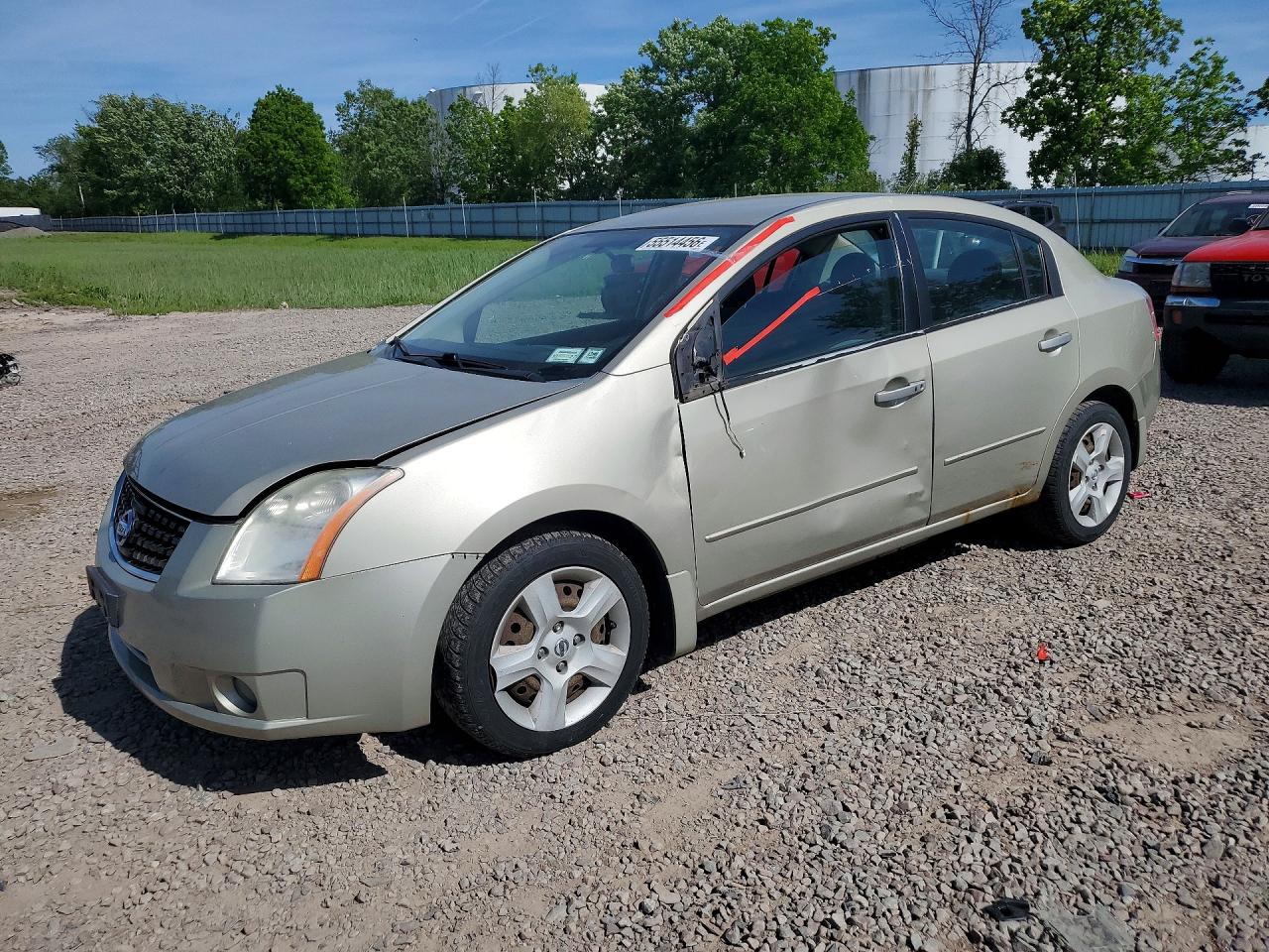Salvage Nissan Sentra Image