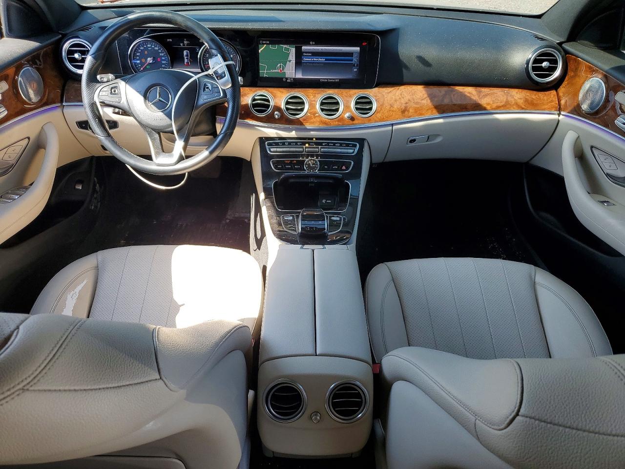 Mercedes-Benz E-Class 300 4matic