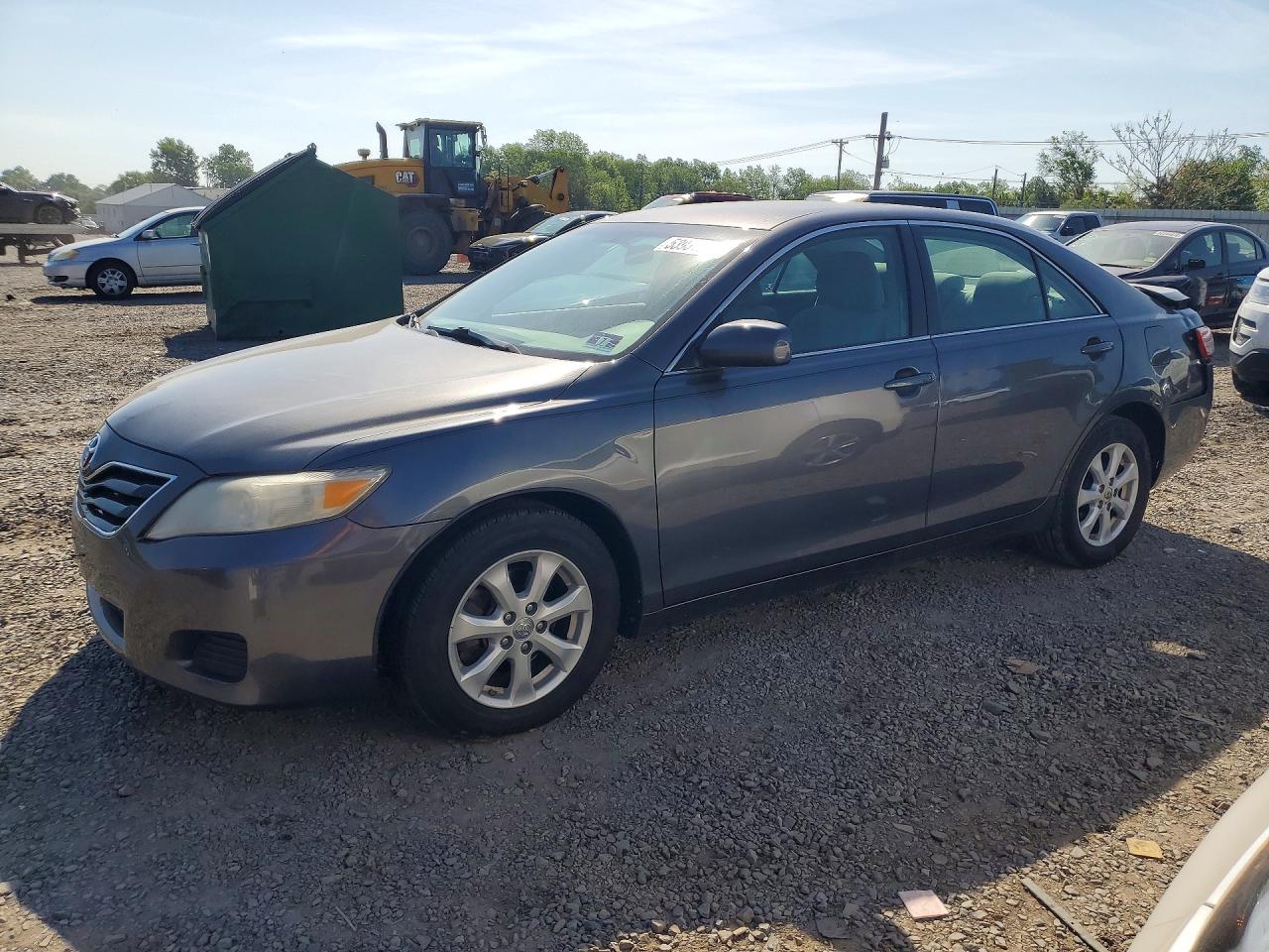 Salvage Toyota Camry Image