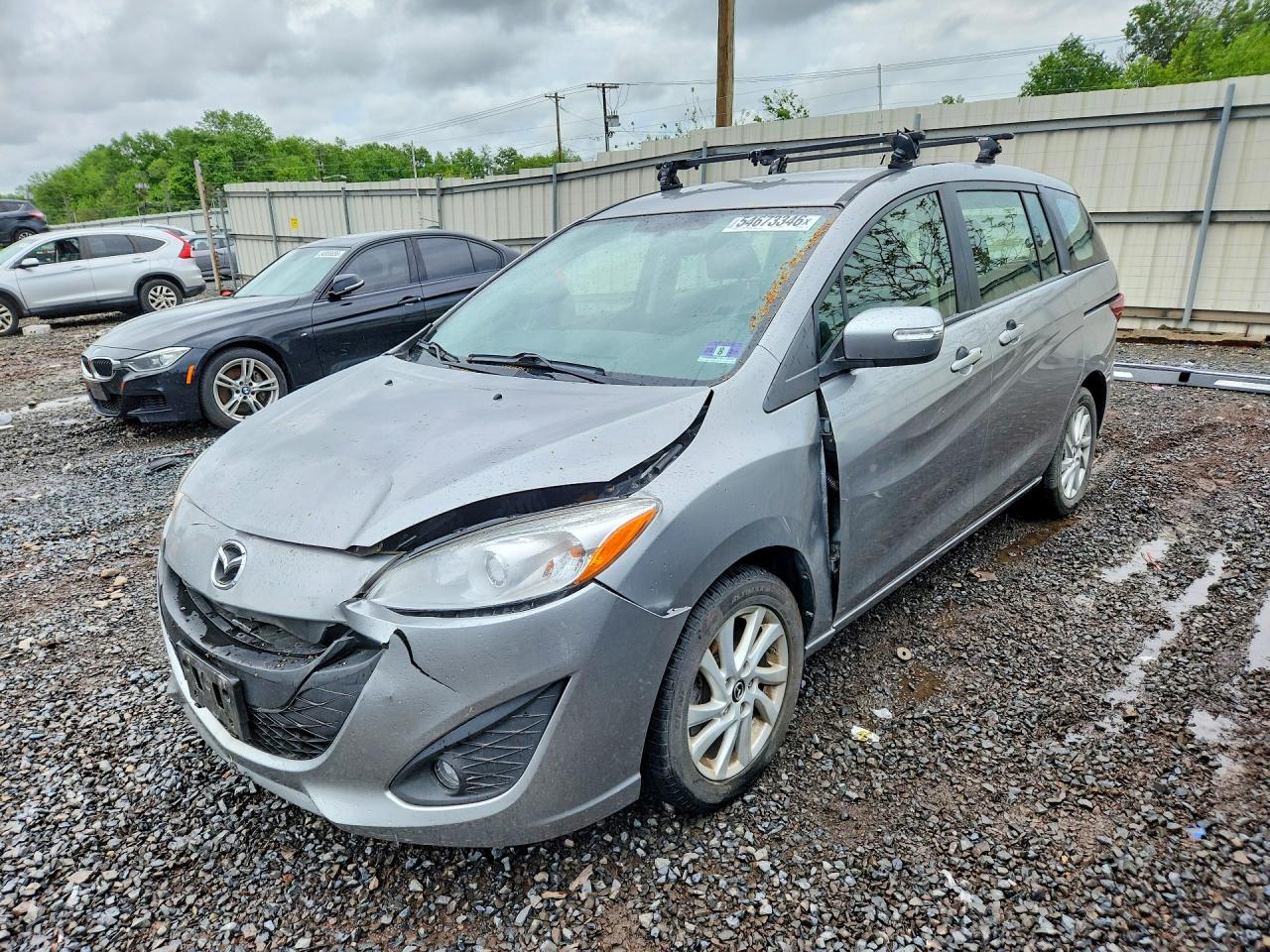Salvage Mazda 5 Image