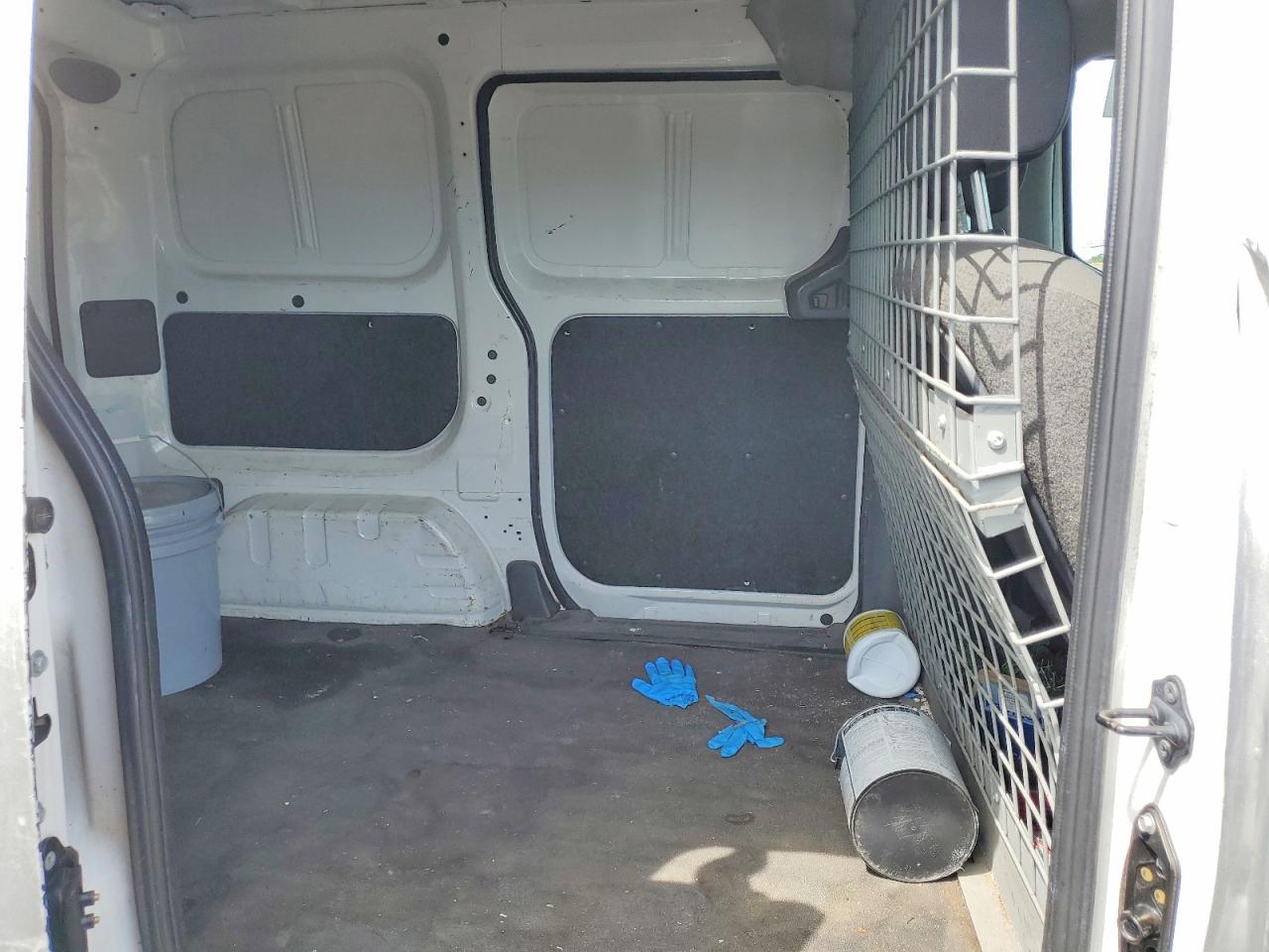 Nissan Nv