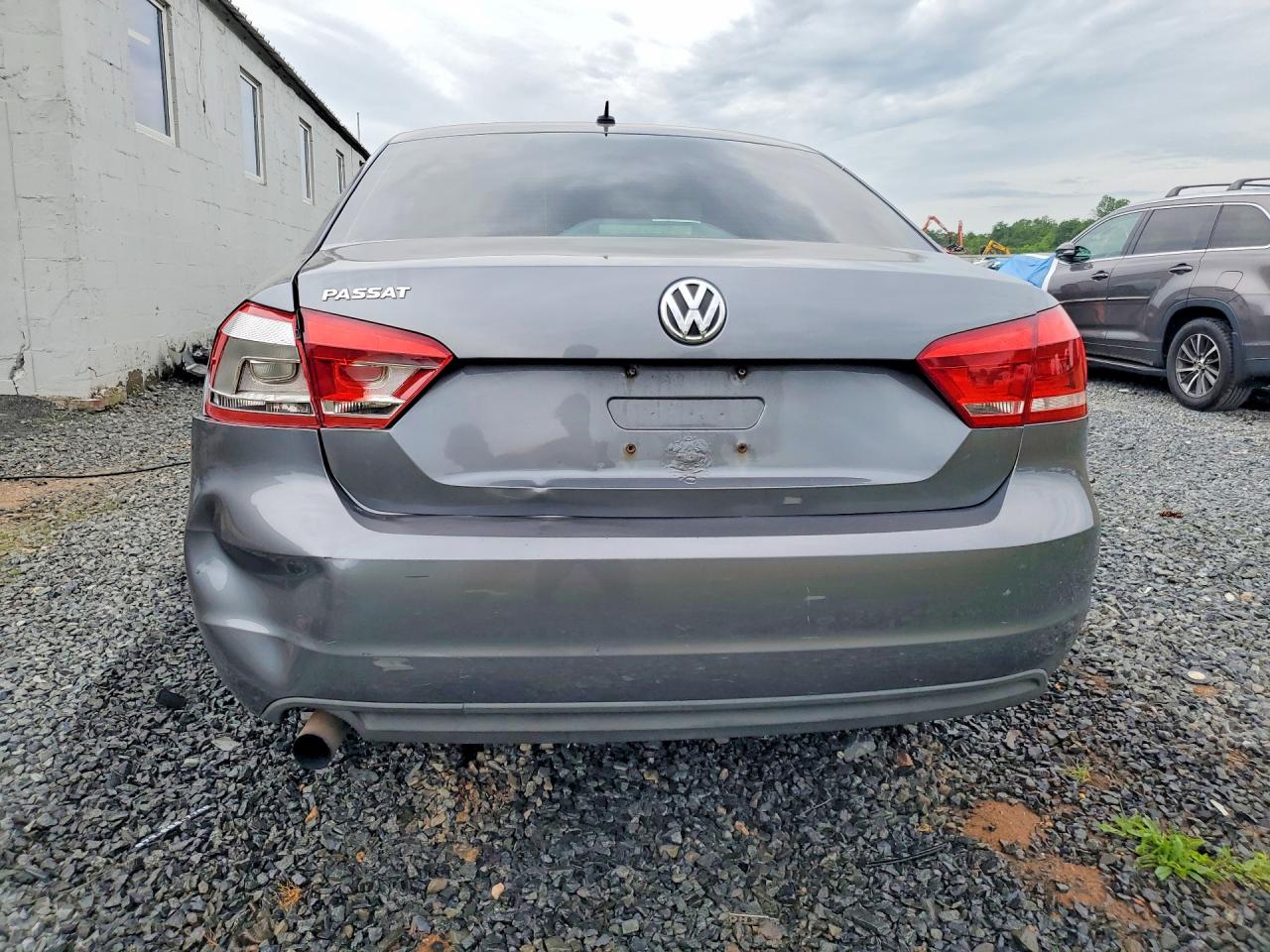 Volkswagen Passat S