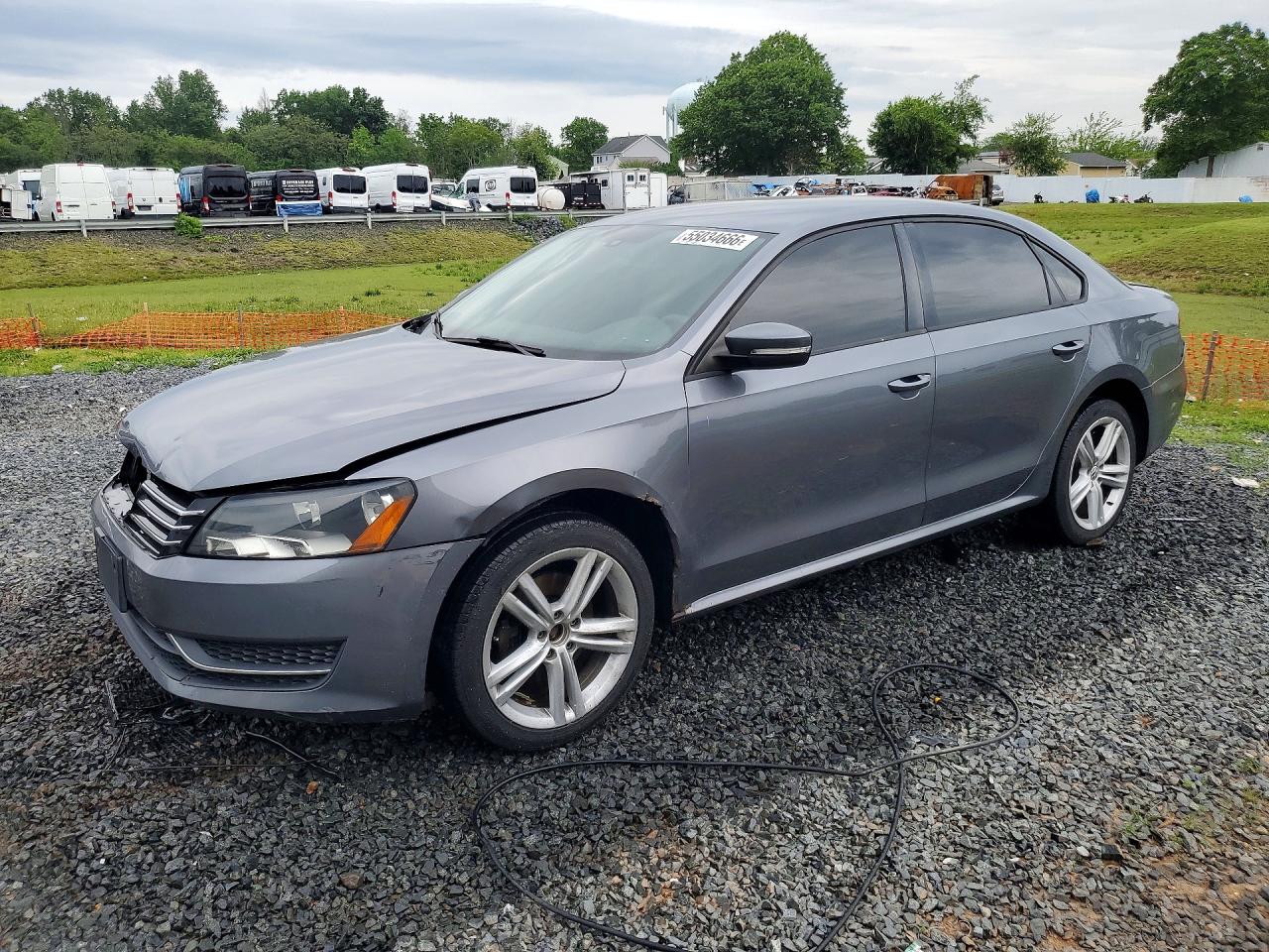 Salvage Volkswagen Passat Image